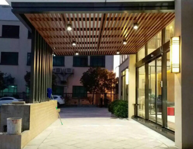影響生態(tài)木吊燈價格的主要因素